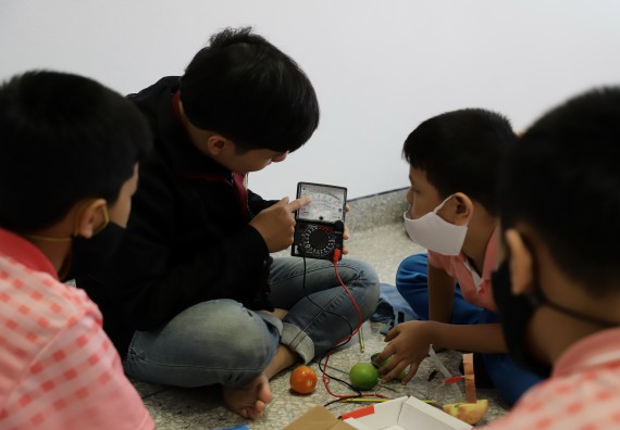 ภาพกิจกรรม  คณะวิทยาศาสตร์และเทคโนโลยี จัดค่ายวิทยาศาสตร์โรงเรียนอนุบาลกำแพงเพชร ระดับชั้นประถมศึกษาปีที่ 1-3