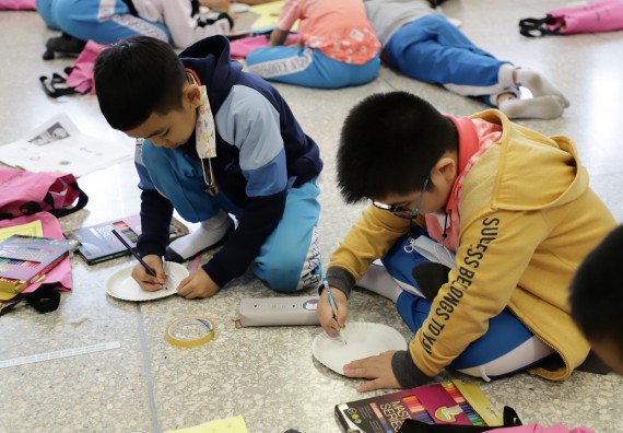 ภาพกิจกรรม  คณะวิทยาศาสตร์และเทคโนโลยี จัดค่ายวิทยาศาสตร์โรงเรียนอนุบาลกำแพงเพชร ระดับชั้นประถมศึกษาปีที่ 1-3