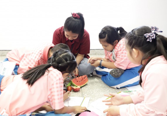 ภาพกิจกรรม  คณะวิทยาศาสตร์และเทคโนโลยี จัดค่ายวิทยาศาสตร์โรงเรียนอนุบาลกำแพงเพชร ระดับชั้นประถมศึกษาปีที่ 1-3