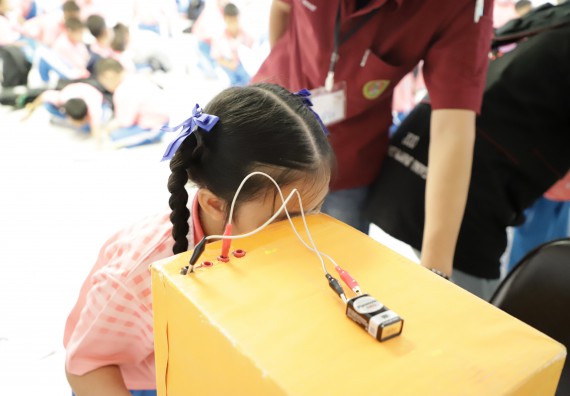 ภาพกิจกรรม  คณะวิทยาศาสตร์และเทคโนโลยี จัดค่ายวิทยาศาสตร์โรงเรียนอนุบาลกำแพงเพชร ระดับชั้นประถมศึกษาปีที่ 1-3