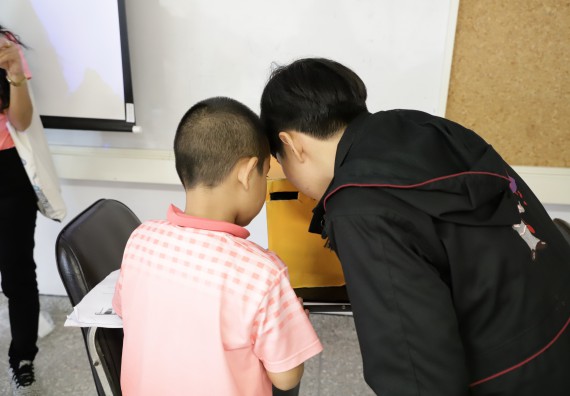 ภาพกิจกรรม  คณะวิทยาศาสตร์และเทคโนโลยี จัดค่ายวิทยาศาสตร์โรงเรียนอนุบาลกำแพงเพชร ระดับชั้นประถมศึกษาปีที่ 1-3