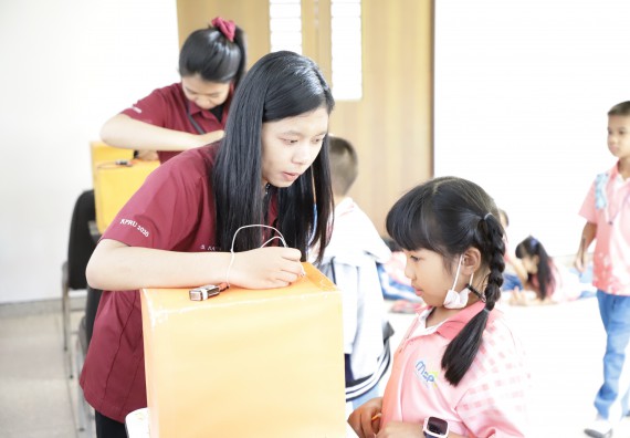 ภาพกิจกรรม  คณะวิทยาศาสตร์และเทคโนโลยี จัดค่ายวิทยาศาสตร์โรงเรียนอนุบาลกำแพงเพชร ระดับชั้นประถมศึกษาปีที่ 1-3