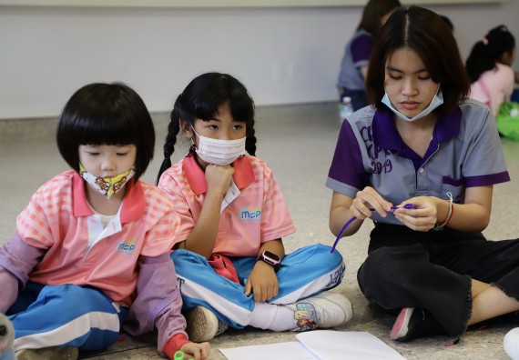 ภาพกิจกรรม  คณะวิทยาศาสตร์และเทคโนโลยี จัดค่ายวิทยาศาสตร์โรงเรียนอนุบาลกำแพงเพชร ระดับชั้นประถมศึกษาปีที่ 1-3