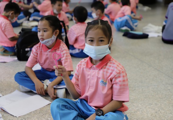 ภาพกิจกรรม  คณะวิทยาศาสตร์และเทคโนโลยี จัดค่ายวิทยาศาสตร์โรงเรียนอนุบาลกำแพงเพชร ระดับชั้นประถมศึกษาปีที่ 1-3