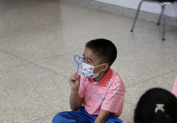 ภาพกิจกรรม  คณะวิทยาศาสตร์และเทคโนโลยี จัดค่ายวิทยาศาสตร์โรงเรียนอนุบาลกำแพงเพชร ระดับชั้นประถมศึกษาปีที่ 1-3