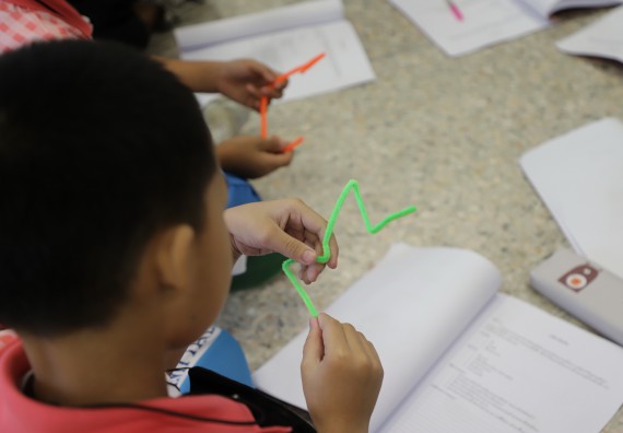 ภาพกิจกรรม  คณะวิทยาศาสตร์และเทคโนโลยี จัดค่ายวิทยาศาสตร์โรงเรียนอนุบาลกำแพงเพชร ระดับชั้นประถมศึกษาปีที่ 1-3