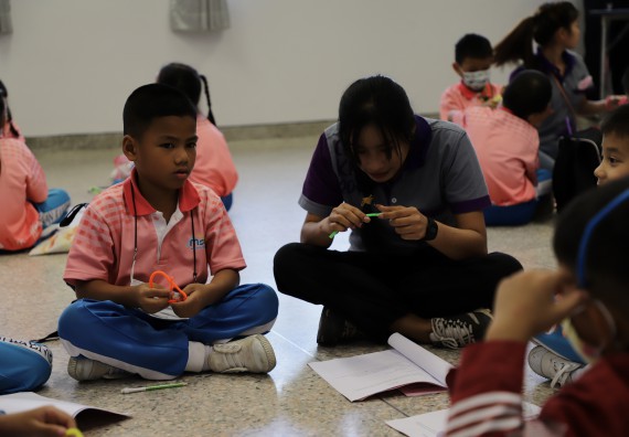 ภาพกิจกรรม  คณะวิทยาศาสตร์และเทคโนโลยี จัดค่ายวิทยาศาสตร์โรงเรียนอนุบาลกำแพงเพชร ระดับชั้นประถมศึกษาปีที่ 1-3