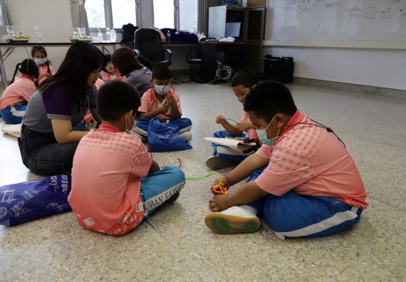 ภาพกิจกรรม  คณะวิทยาศาสตร์และเทคโนโลยี จัดค่ายวิทยาศาสตร์โรงเรียนอนุบาลกำแพงเพชร ระดับชั้นประถมศึกษาปีที่ 1-3