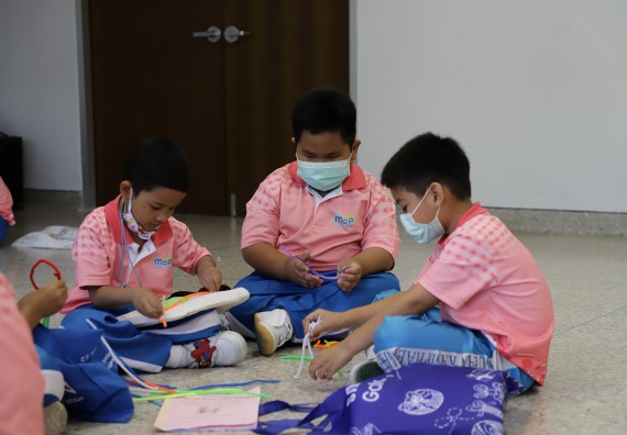 ภาพกิจกรรม  คณะวิทยาศาสตร์และเทคโนโลยี จัดค่ายวิทยาศาสตร์โรงเรียนอนุบาลกำแพงเพชร ระดับชั้นประถมศึกษาปีที่ 1-3