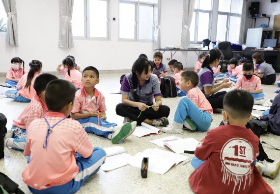 ภาพกิจกรรม  คณะวิทยาศาสตร์และเทคโนโลยี จัดค่ายวิทยาศาสตร์โรงเรียนอนุบาลกำแพงเพชร ระดับชั้นประถมศึกษาปีที่ 1-3