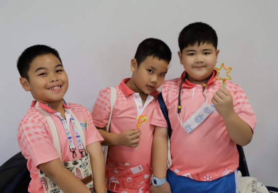 ภาพกิจกรรม  คณะวิทยาศาสตร์และเทคโนโลยี จัดค่ายวิทยาศาสตร์โรงเรียนอนุบาลกำแพงเพชร ระดับชั้นประถมศึกษาปีที่ 1-3