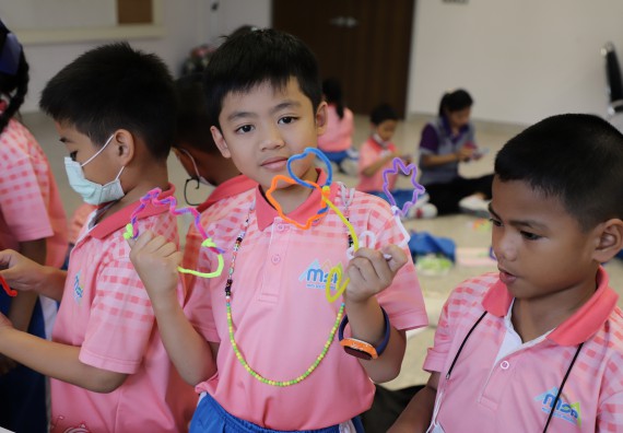 ภาพกิจกรรม  คณะวิทยาศาสตร์และเทคโนโลยี จัดค่ายวิทยาศาสตร์โรงเรียนอนุบาลกำแพงเพชร ระดับชั้นประถมศึกษาปีที่ 1-3