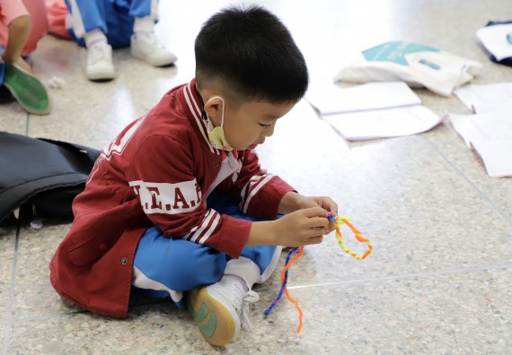 ภาพกิจกรรม  คณะวิทยาศาสตร์และเทคโนโลยี จัดค่ายวิทยาศาสตร์โรงเรียนอนุบาลกำแพงเพชร ระดับชั้นประถมศึกษาปีที่ 1-3