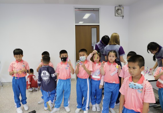 ภาพกิจกรรม  คณะวิทยาศาสตร์และเทคโนโลยี จัดค่ายวิทยาศาสตร์โรงเรียนอนุบาลกำแพงเพชร ระดับชั้นประถมศึกษาปีที่ 1-3