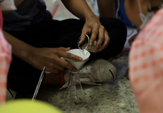 ภาพกิจกรรม  คณะวิทยาศาสตร์และเทคโนโลยี จัดค่ายวิทยาศาสตร์โรงเรียนอนุบาลกำแพงเพชร ระดับชั้นประถมศึกษาปีที่ 1-3