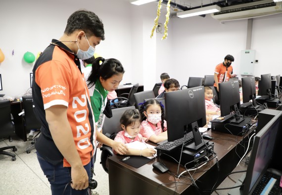 ภาพกิจกรรม  คณะวิทยาศาสตร์และเทคโนโลยี จัดค่ายวิทยาศาสตร์โรงเรียนอนุบาลกำแพงเพชร ระดับชั้นประถมศึกษาปีที่ 1-3