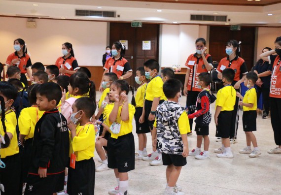 ภาพกิจกรรม คณะวิทยาศาสตร์และเทคโนโลยี จัดค่ายวิทยาศาสตร์โรงเรียนสาธิตฯ ระดับอนุบาล 1-2