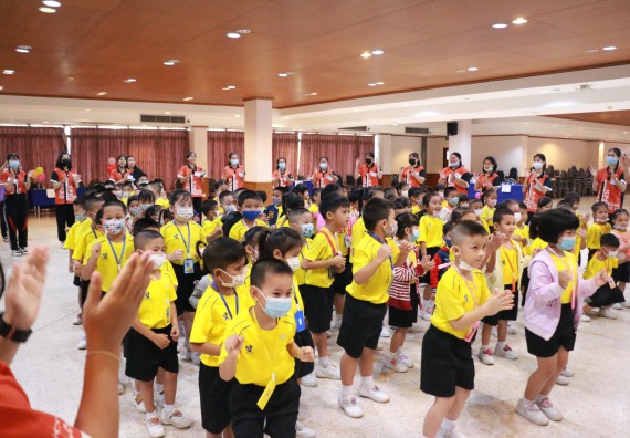 ภาพกิจกรรม คณะวิทยาศาสตร์และเทคโนโลยี จัดค่ายวิทยาศาสตร์โรงเรียนสาธิตฯ ระดับอนุบาล 1-2