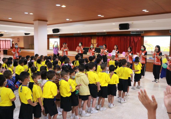 ภาพกิจกรรม คณะวิทยาศาสตร์และเทคโนโลยี จัดค่ายวิทยาศาสตร์โรงเรียนสาธิตฯ ระดับอนุบาล 1-2