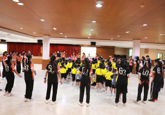 ภาพกิจกรรม คณะวิทยาศาสตร์และเทคโนโลยี จัดค่ายวิทยาศาสตร์โรงเรียนสาธิตฯ ระดับอนุบาล 1-2