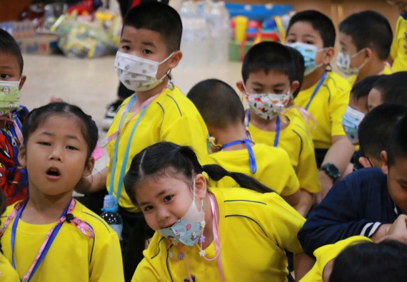 ภาพกิจกรรม คณะวิทยาศาสตร์และเทคโนโลยี จัดค่ายวิทยาศาสตร์โรงเรียนสาธิตฯ ระดับอนุบาล 1-2