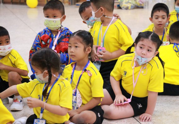 ภาพกิจกรรม คณะวิทยาศาสตร์และเทคโนโลยี จัดค่ายวิทยาศาสตร์โรงเรียนสาธิตฯ ระดับอนุบาล 1-2