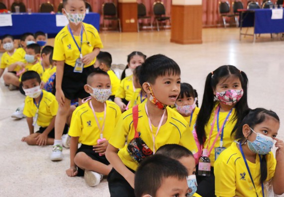 ภาพกิจกรรม คณะวิทยาศาสตร์และเทคโนโลยี จัดค่ายวิทยาศาสตร์โรงเรียนสาธิตฯ ระดับอนุบาล 1-2