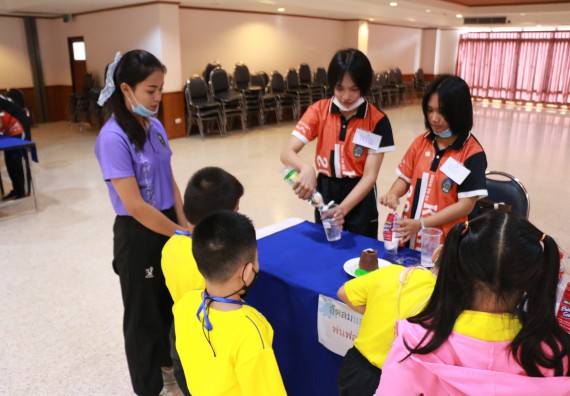 ภาพกิจกรรม คณะวิทยาศาสตร์และเทคโนโลยี จัดค่ายวิทยาศาสตร์โรงเรียนสาธิตฯ ระดับอนุบาล 1-2