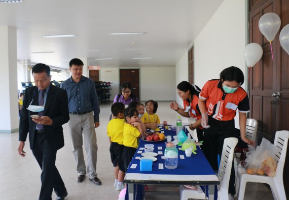 ภาพกิจกรรม คณะวิทยาศาสตร์และเทคโนโลยี จัดค่ายวิทยาศาสตร์โรงเรียนสาธิตฯ ระดับอนุบาล 1-2