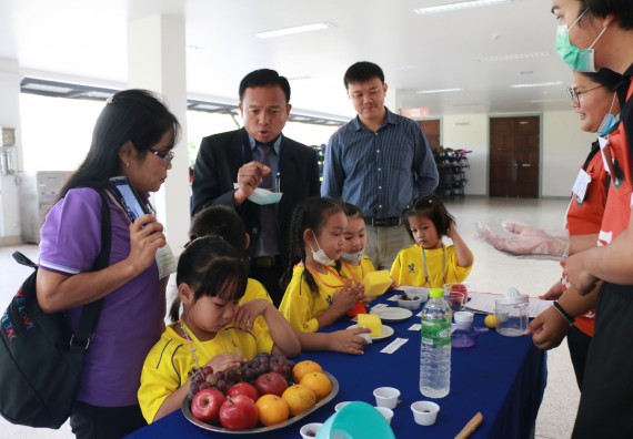 ภาพกิจกรรม คณะวิทยาศาสตร์และเทคโนโลยี จัดค่ายวิทยาศาสตร์โรงเรียนสาธิตฯ ระดับอนุบาล 1-2