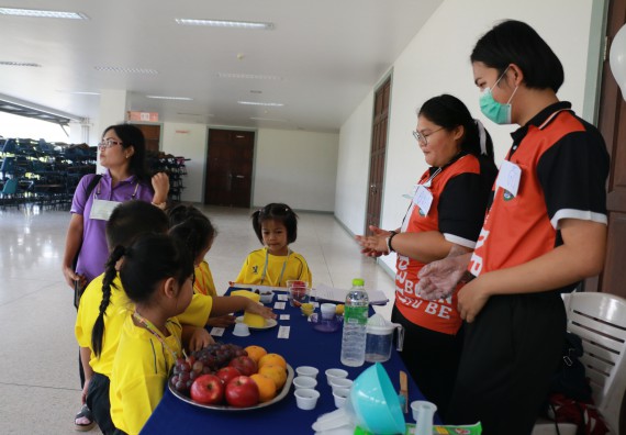 ภาพกิจกรรม คณะวิทยาศาสตร์และเทคโนโลยี จัดค่ายวิทยาศาสตร์โรงเรียนสาธิตฯ ระดับอนุบาล 1-2