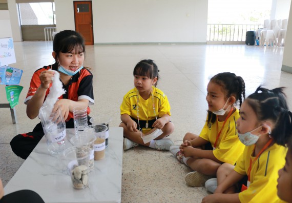 ภาพกิจกรรม คณะวิทยาศาสตร์และเทคโนโลยี จัดค่ายวิทยาศาสตร์โรงเรียนสาธิตฯ ระดับอนุบาล 1-2