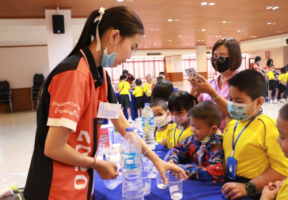 ภาพกิจกรรม คณะวิทยาศาสตร์และเทคโนโลยี จัดค่ายวิทยาศาสตร์โรงเรียนสาธิตฯ ระดับอนุบาล 1-2