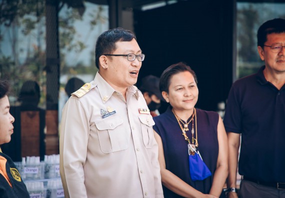 ภาพกิจกรรม คณะวิทยาศาสตร์และเทคโนโลยี จัดกิจกรรม Farmer market จำหน่ายสินค้าเกษตรปลอดภัย และแปรรูป