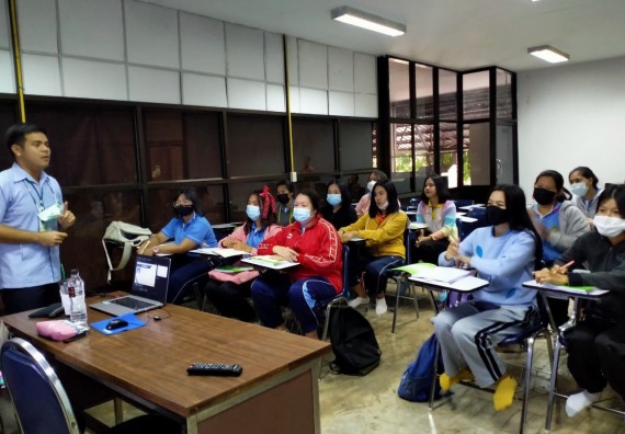 ภาพกิจกรรม โปรแกรมวิชาสาธารณสุขศาสตร์ จัดอบรมจริยธรรมและจรรยาบรรณสำหรับผู้ประกอบวิชาชีพสาธารณสุข ตามโครงการพัฒนาคุณลักษณะนักศึกษาโปรแกรมวิชาสาธารณสุขศาสตร์