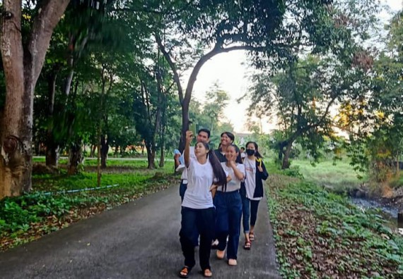 ภาพกิจกรรม โปแกรมวิชาสาธารณสุขศาสตร์ จัดอบรมเสริมทักษะทางด้านคุณธรรมและจริยธรรม ตามโครงการพัฒนาคุณลักษณะนักศึกษาโปรแกรมวิชาสาธารณสุขศาสตร์