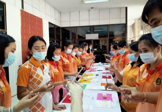 ภาพกิจกรรม โปรแกรมวิชาสาธารณสุขศาสตร์ จัดอบรมการเย็บแผล ตัดไหม