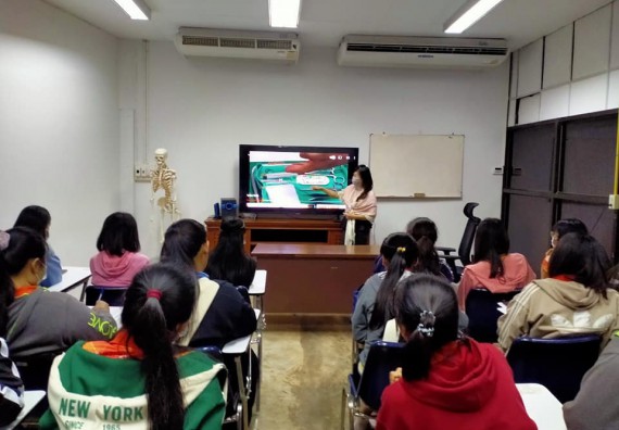 ภาพกิจกรรม โปรแกรมวิชาสาธารณสุขศาสตร์ จัดอบรมการเย็บแผล ตัดไหม