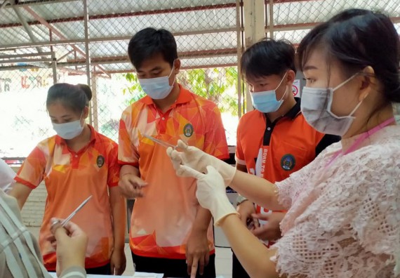 ภาพกิจกรรม โปรแกรมวิชาสาธารณสุขศาสตร์ จัดอบรมการเย็บแผล ตัดไหม