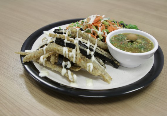 ภาพกิจกรรม โปรแกรมวิชาวิทยาศาสตร์และเทคโนโลยีการอาหาร จัดอบรมเชิงปฏิบัติการ เรื่อง การแปรรูปเห็ด