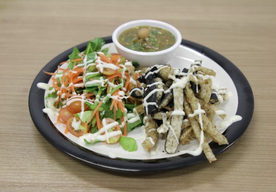 ภาพกิจกรรม โปรแกรมวิชาวิทยาศาสตร์และเทคโนโลยีการอาหาร จัดอบรมเชิงปฏิบัติการ เรื่อง การแปรรูปเห็ด