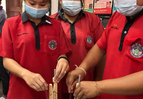 ภาพกิจกรรม โปรแกรมวิชาเคมี จัดอบรมเชิงปฏิบัติการเสริมทักษะพื้นฐานทางเคมี