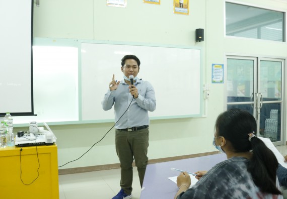 ภาพกิจกรรม โปรแกรมวิชาคณิตศาสตร์ จัดอบรมเชิงปฏิบัติการเพื่อเสริมสร้างความรู้ด้านคณิตศาสตร์