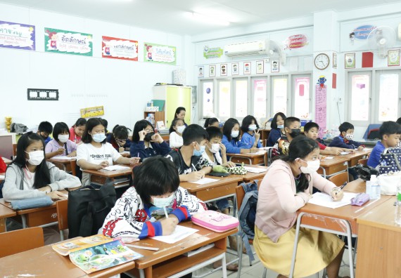 ภาพกิจกรรม โปรแกรมวิชาคณิตศาสตร์ จัดอบรมเชิงปฏิบัติการเพื่อเสริมสร้างความรู้ด้านคณิตศาสตร์