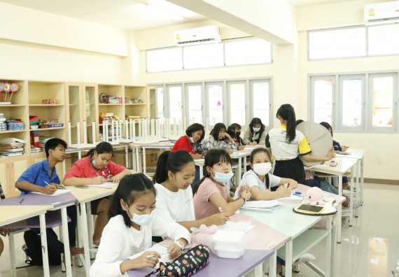 ภาพกิจกรรม โปรแกรมวิชาคณิตศาสตร์ จัดอบรมเชิงปฏิบัติการเพื่อเสริมสร้างความรู้ด้านคณิตศาสตร์