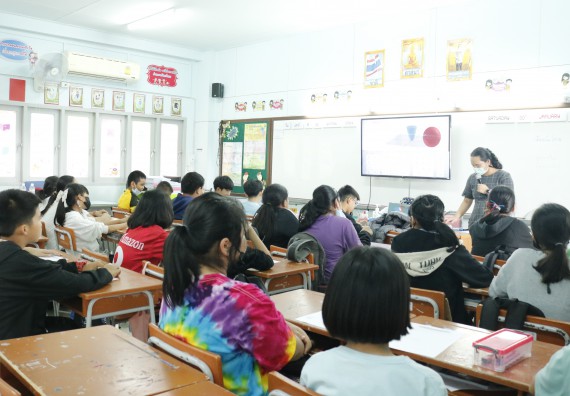 ภาพกิจกรรม โปรแกรมวิชาคณิตศาสตร์ จัดอบรมเชิงปฏิบัติการเพื่อเสริมสร้างความรู้ด้านคณิตศาสตร์