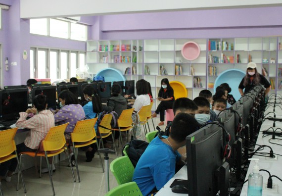 ภาพกิจกรรม โปรแกรมวิชาคณิตศาสตร์ จัดอบรมเชิงปฏิบัติการเพื่อเสริมสร้างความรู้ด้านคณิตศาสตร์