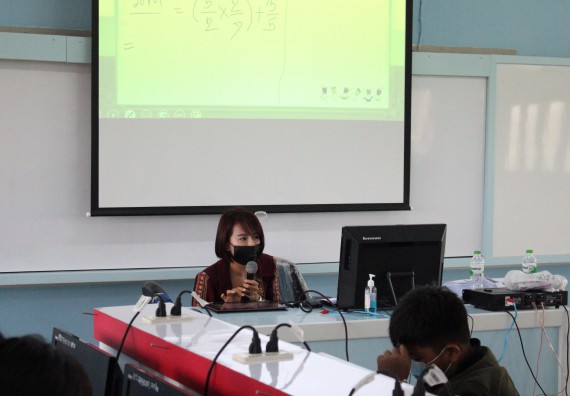 ภาพกิจกรรม โปรแกรมวิชาคณิตศาสตร์ จัดอบรมเชิงปฏิบัติการเพื่อเสริมสร้างความรู้ด้านคณิตศาสตร์