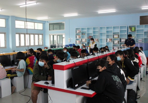 ภาพกิจกรรม โปรแกรมวิชาคณิตศาสตร์ จัดอบรมเชิงปฏิบัติการเพื่อเสริมสร้างความรู้ด้านคณิตศาสตร์