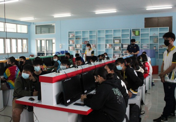 ภาพกิจกรรม โปรแกรมวิชาคณิตศาสตร์ จัดอบรมเชิงปฏิบัติการเพื่อเสริมสร้างความรู้ด้านคณิตศาสตร์